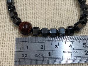 Hematite & Red Tiger Eye - 19cm Elasticated Bracelet (Ref SHMB2278)