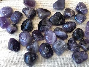 Amethyst - Dark colour - 6g to 14g Tumbled Stone (Selected)