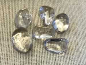 Quartz - Clear - 1.5 to 2.5cm Weight 5g to 8.5g Tumbled Stone (Selected)