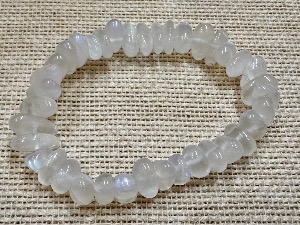 Moonstone - Rainbow (White Labradorite) - 17cm Very Small Elasticated Bracelet (ref SHMB122983)